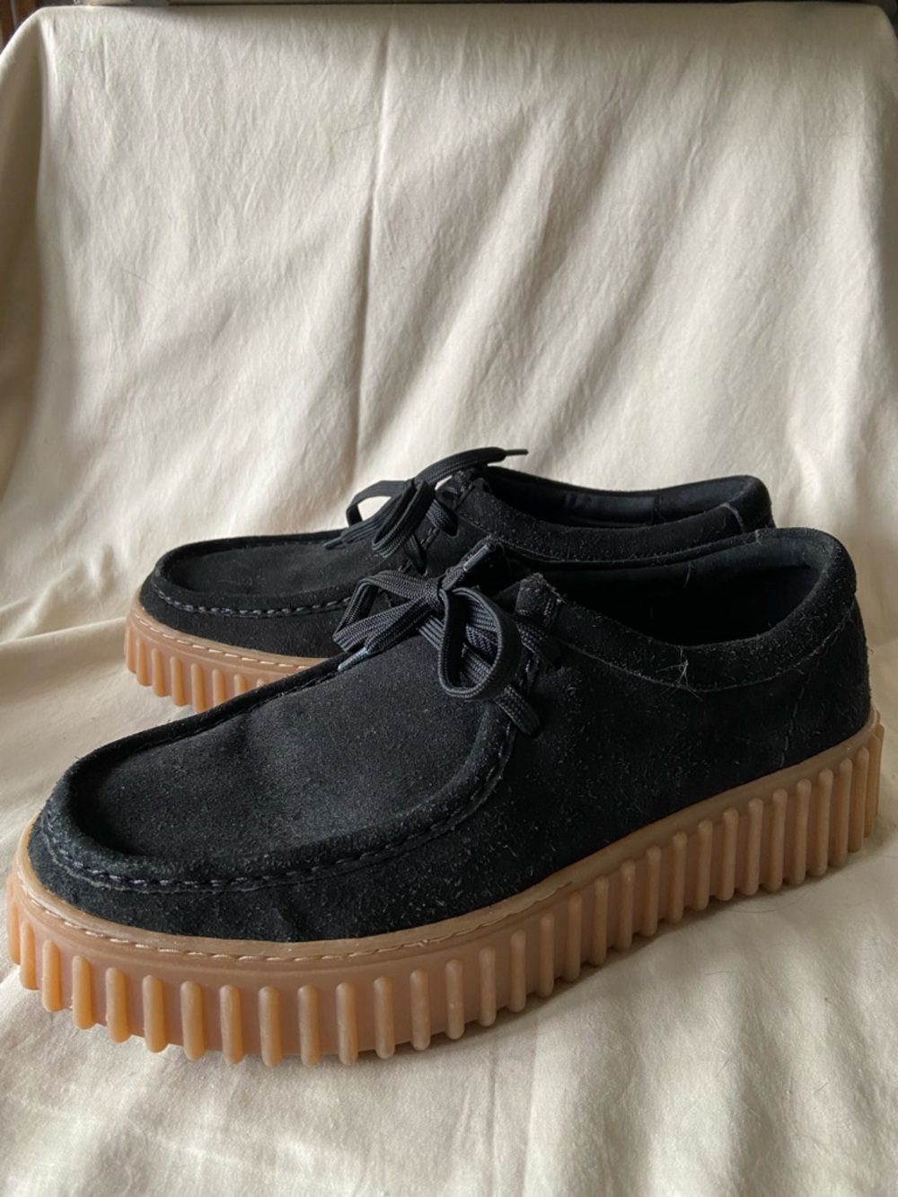 Clarks Torhill bee black suede moccasins women’s 11